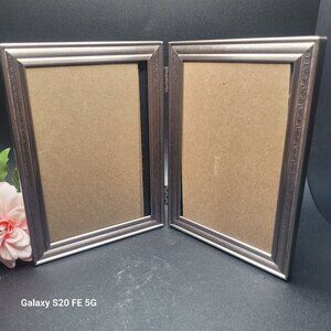 Rectangle Metal Double Picture Hinged Frame 5 x 7 Inch